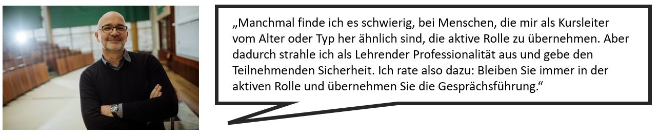 Das Bild zeigt auf der linken Seite das Portrait eines Mannes, der freundlich in die Kamera lächelt und auf der rechten Seite eine Sprechblase mit einem Tipp zu Feedbackgesprächen.